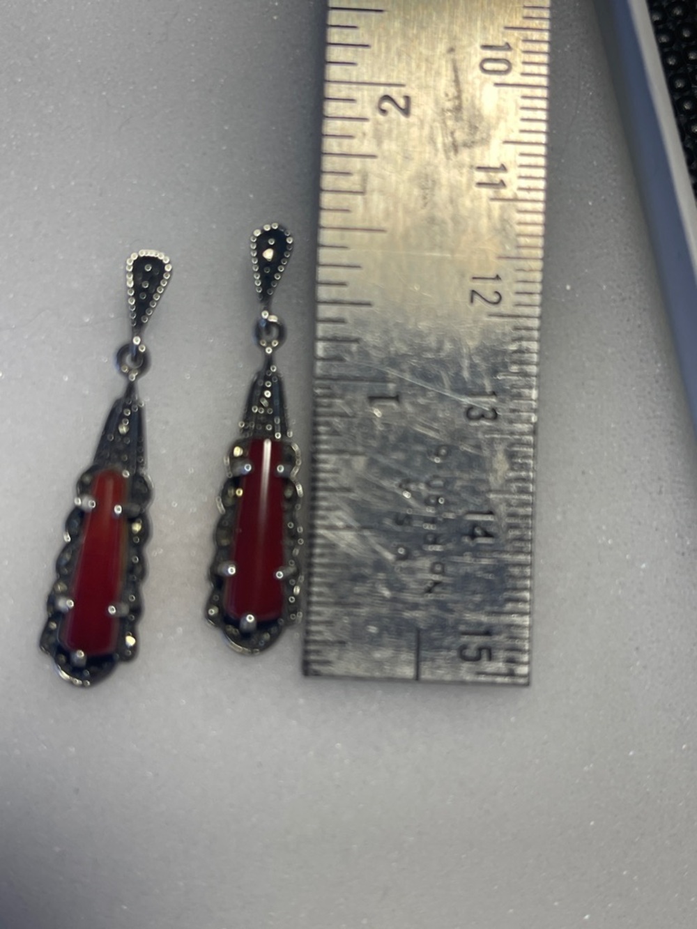 Carnelian Agate and Marcasite 1.5” dangle earrings stamped CW (Charles Winston?) - Picture 5 of 10